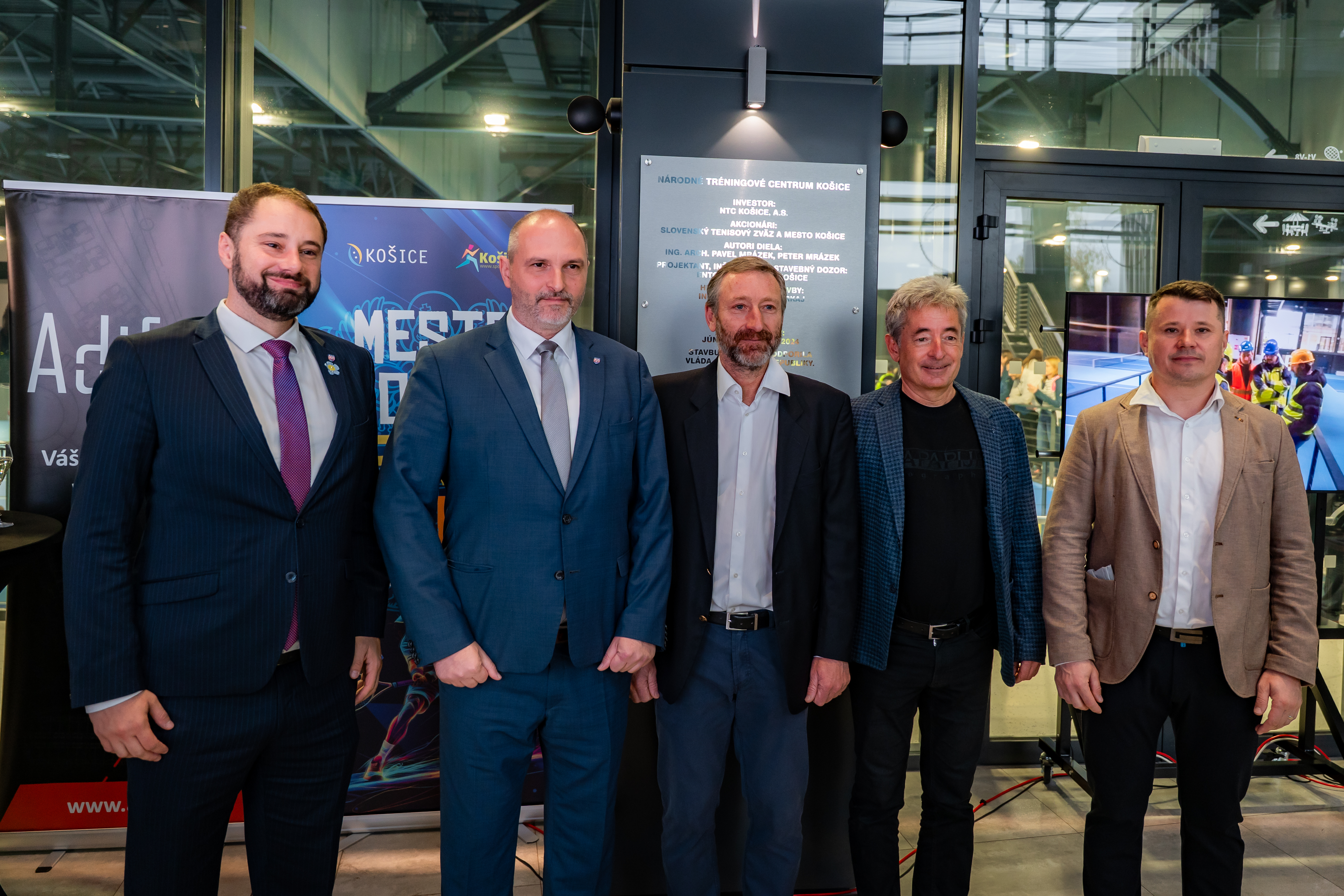Slavnostne odhalenie pamatnej tabule STAVBA ROKA 2024 - Narodne treningove centrum Kosice-67
